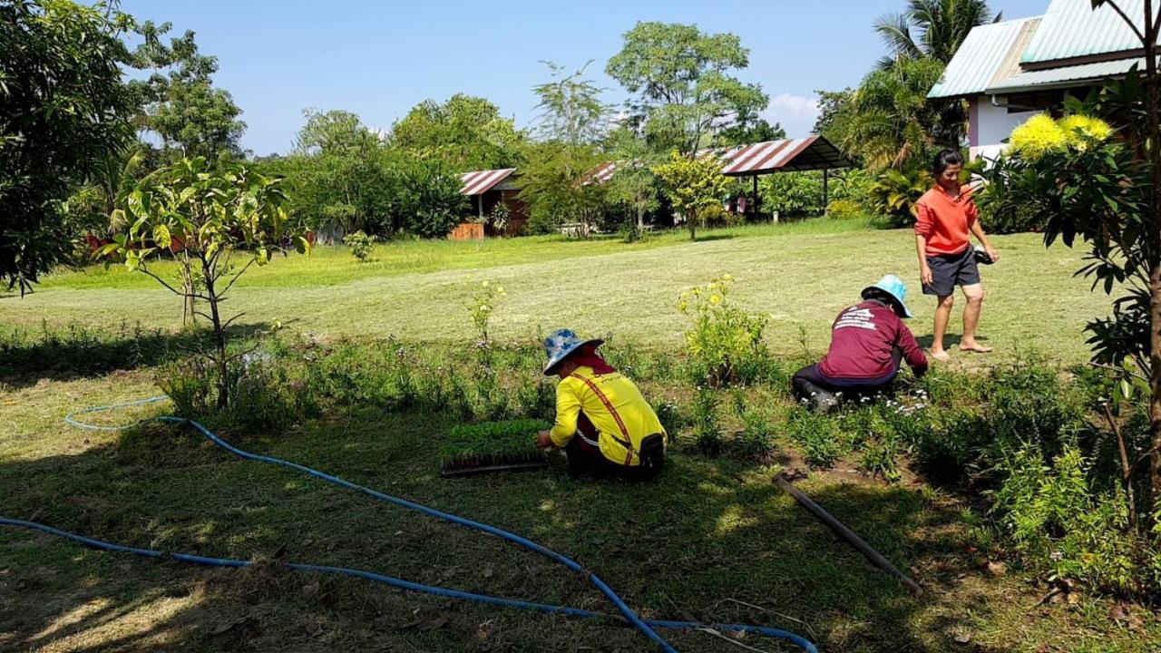 Ban Chang Klang Na Nong ap Chang ภายนอก รูปภาพ