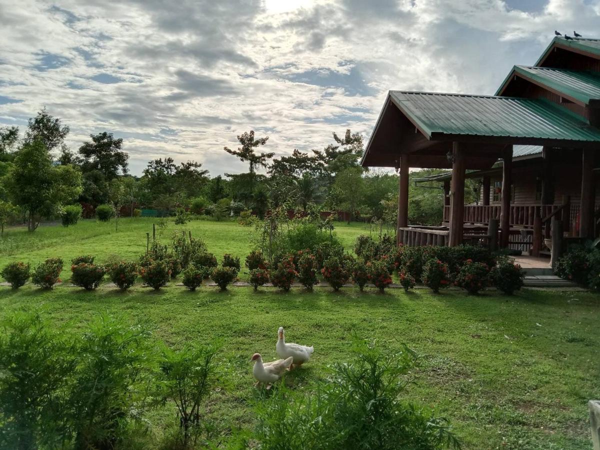 Ban Chang Klang Na Nong ap Chang ภายนอก รูปภาพ