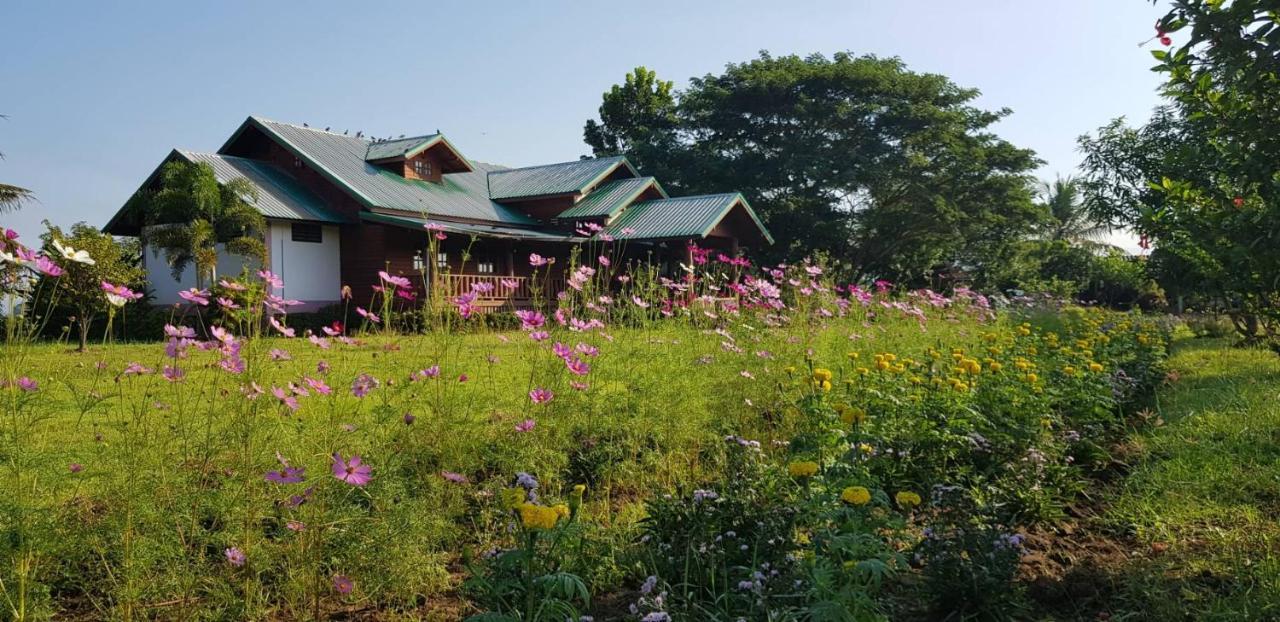 Ban Chang Klang Na Nong ap Chang ภายนอก รูปภาพ